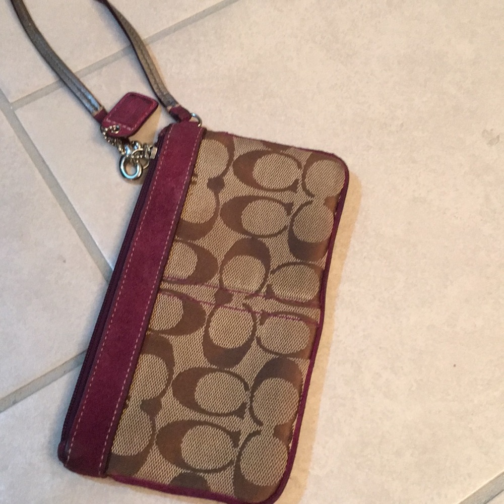 Coach wristlet - Picture 2 of 2
